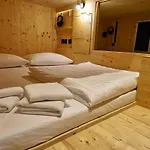 Capsule Capsulehotel 2*