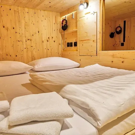 Capsule Hôtel capsule *