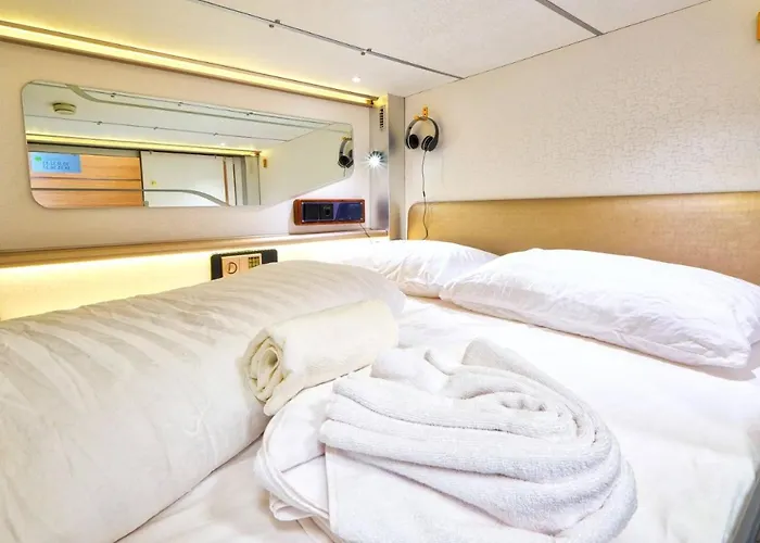 Capsule Kapslový hotel 2*