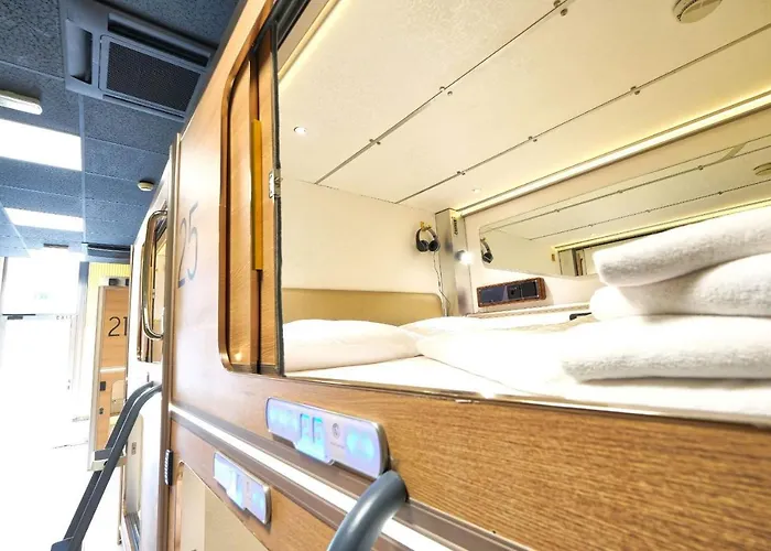 Capsule Capsule hotel 2*