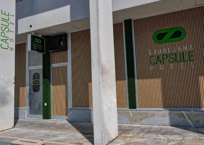 Capsule hotel Capsule 2*